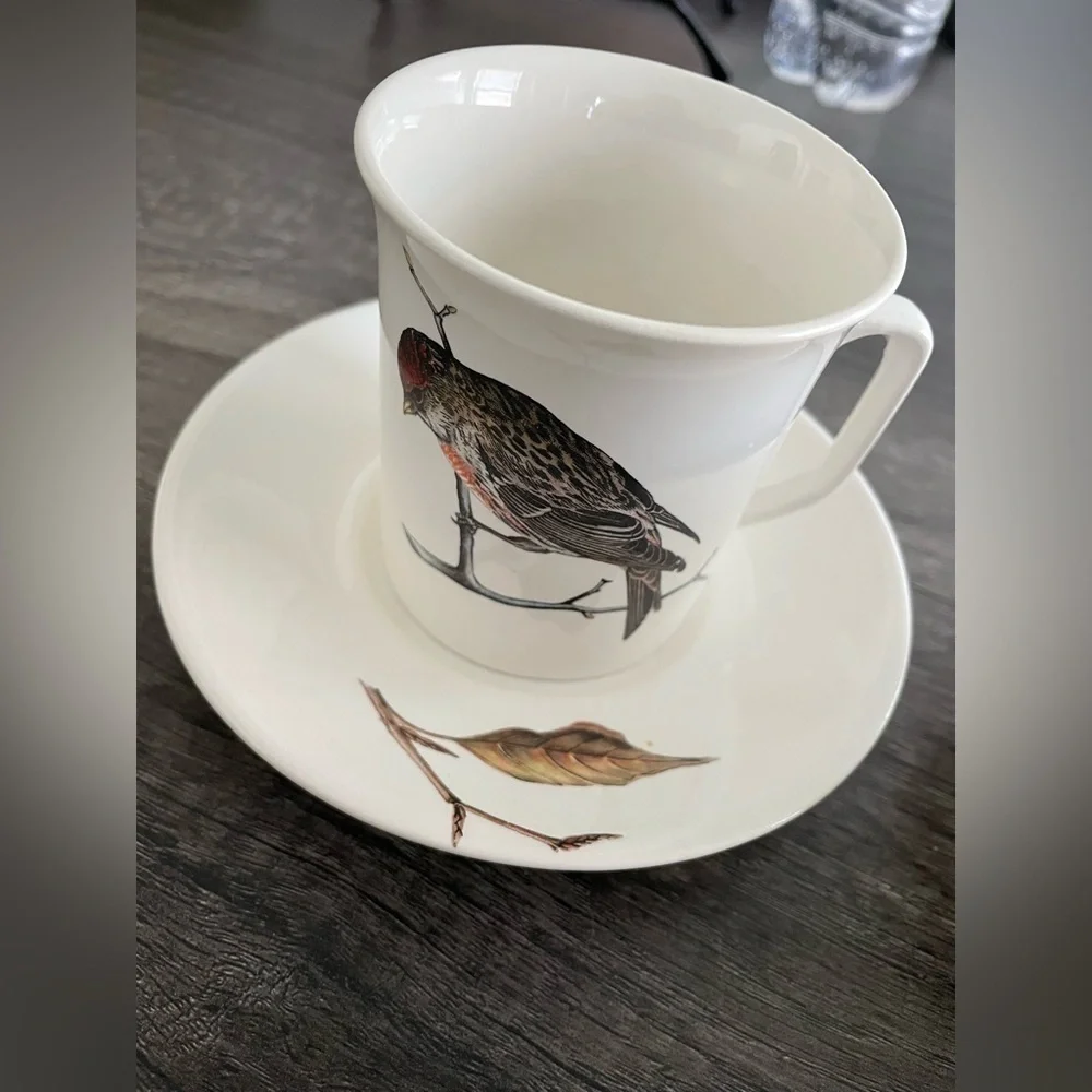 Villeroy & Boch Set of 10 Bird Design Teacups and Saucers